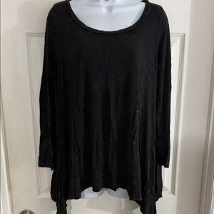 Black acid washed oversized top